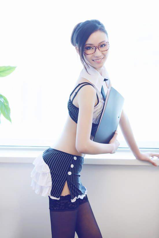 男穿女之强女玩总裁